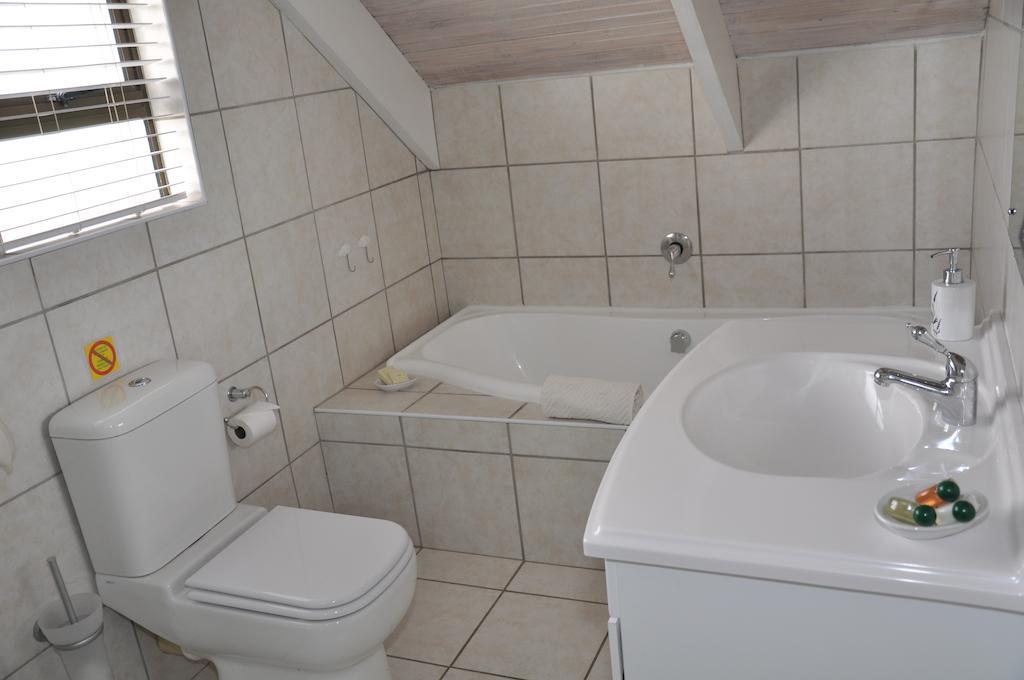 Whispering Whale Hotel Jacobs Bay Bilik gambar