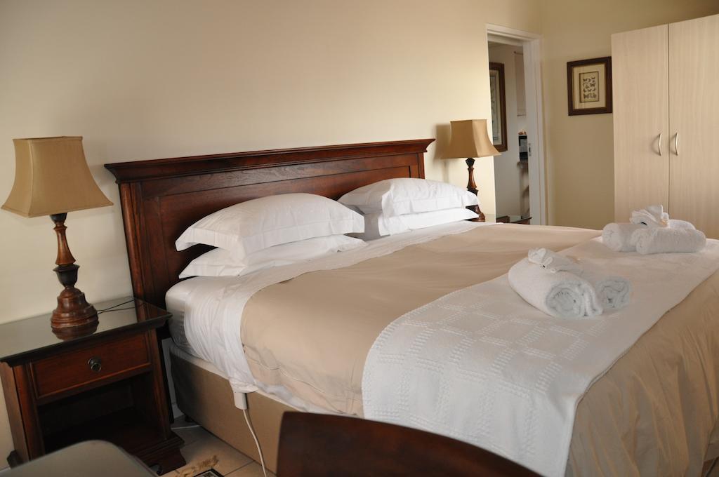 Whispering Whale Hotel Jacobs Bay Bilik gambar